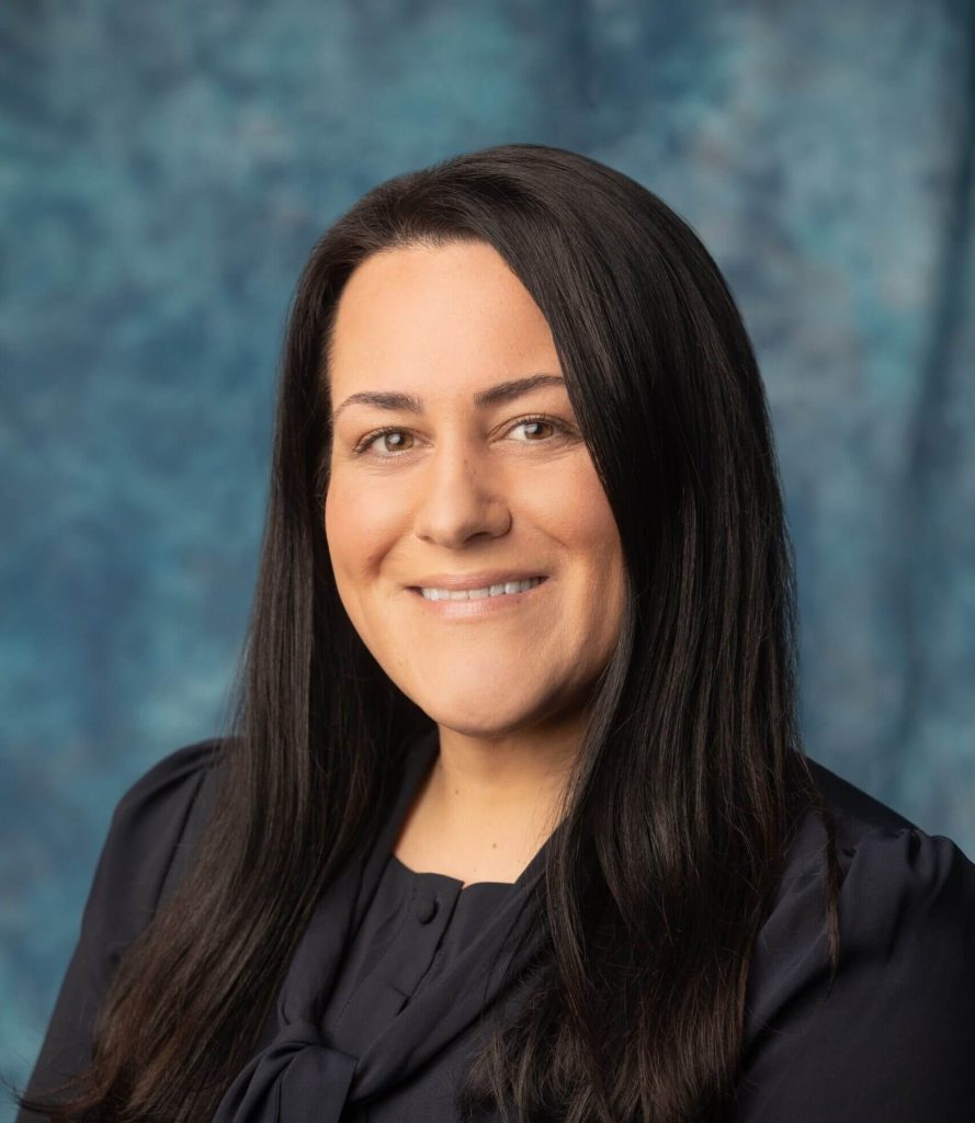 Headshot of Lauren Brizzi